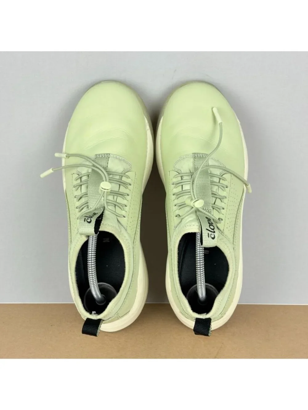 Clove Classic Nursing Shoes Womens 8 Light Green Toggle Lace Casual Comfort